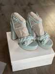 Високи сандали Guess