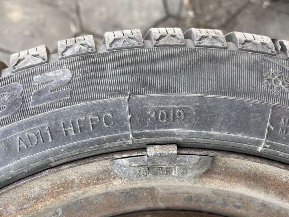 195/60R15 джанти за Форд + зимни гуми