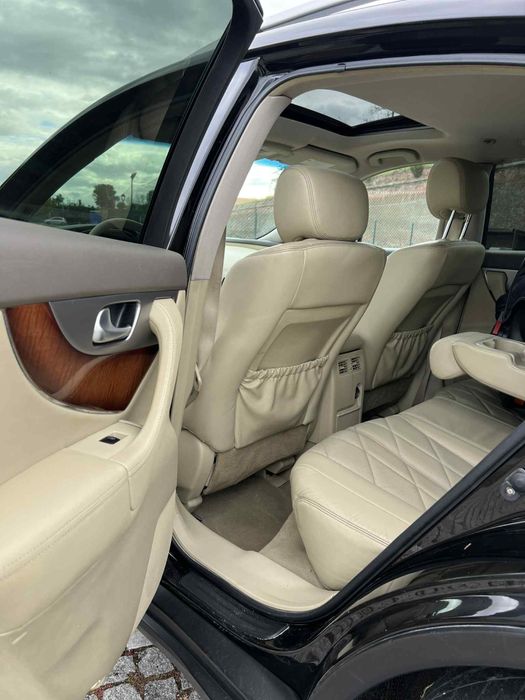Infiniti FX30 d Premium S an 2011 4x4
