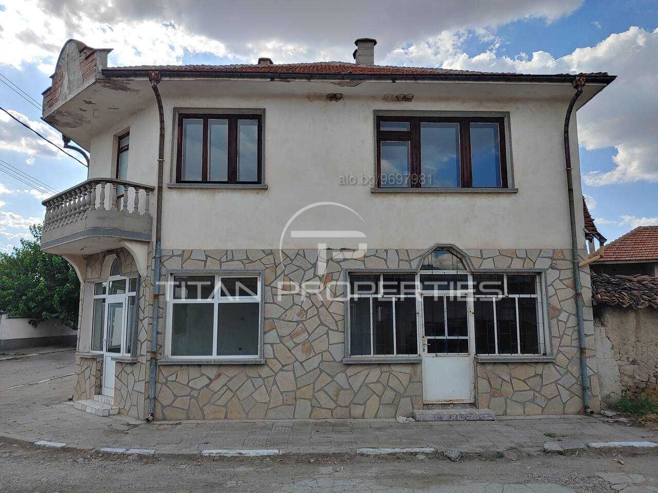 Двуетажна къща Дълбок извор