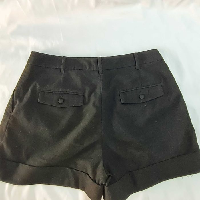 Pantaloni scurti de toamna ,marimea 38