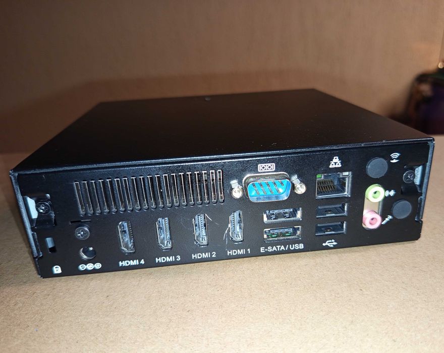 Digital Engine DE6140 AMD R-Series R-464L 2.30 GHz 4x Hdmi