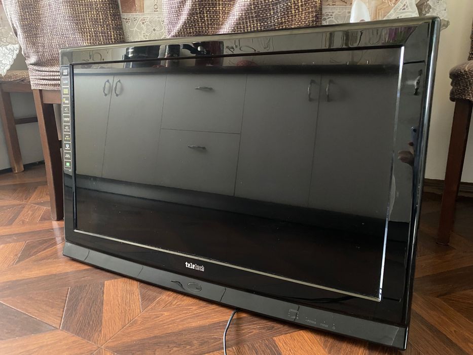 Vând tevevizor defect sunetul