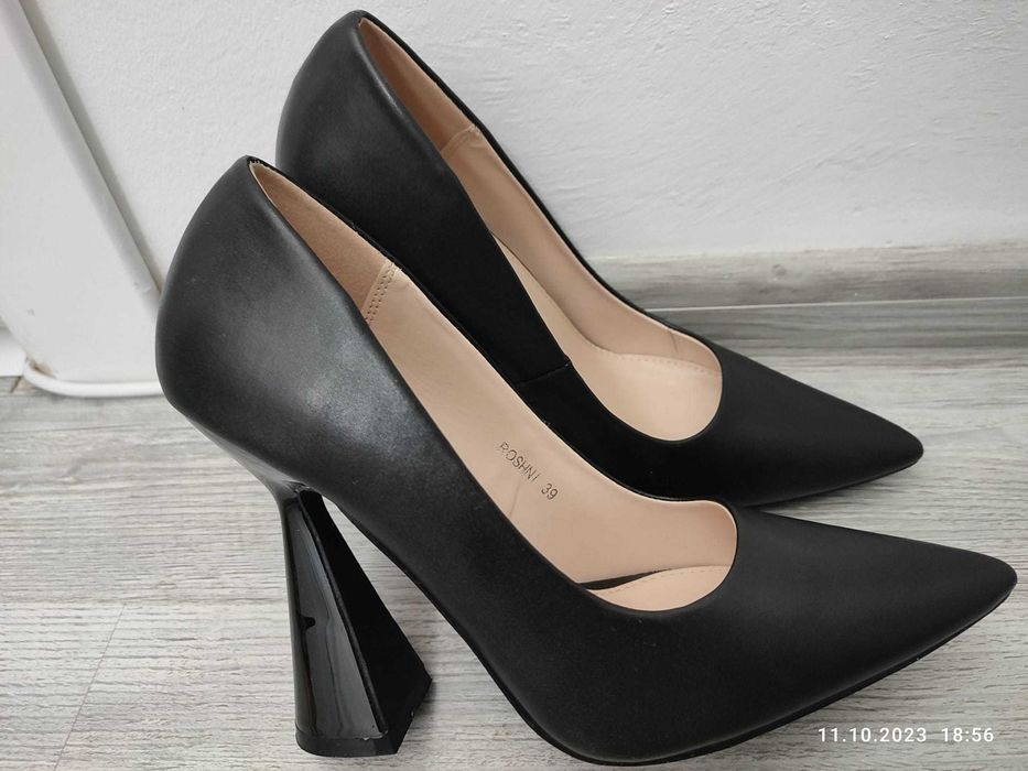 Pantofi dama marimea 39