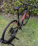 Cube Attain Pro Disc Road Bike / Carbon Forks / 56cm