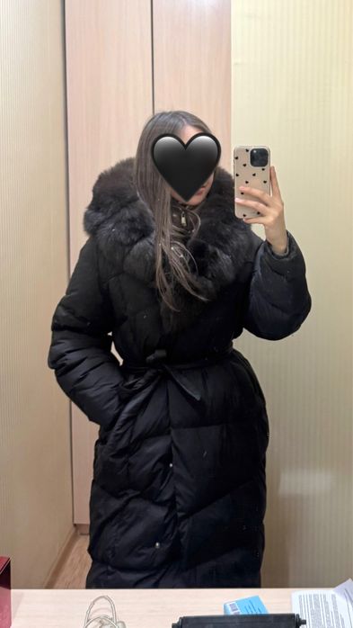 Продаю новую зимнюю длинную куртку!