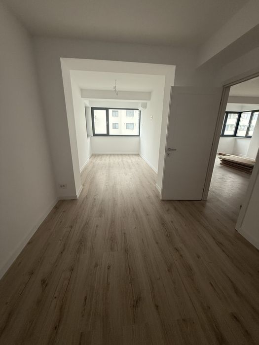 Inchiriez ap 83,73 mp utili , ideal pt birouri, salon sau locuinta