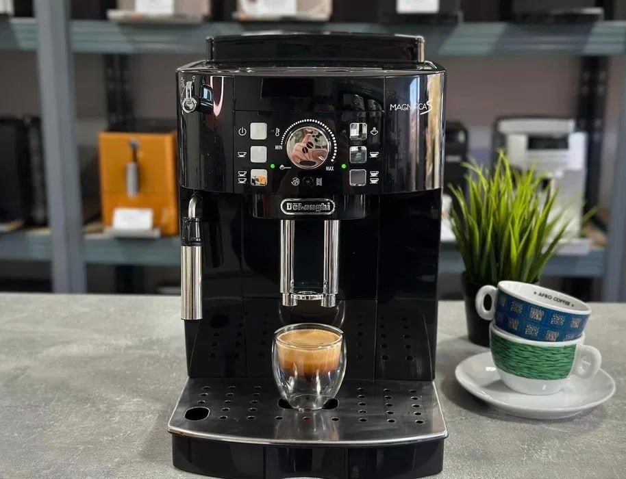 Кофе машина Delonghi есть все видов кофе машин