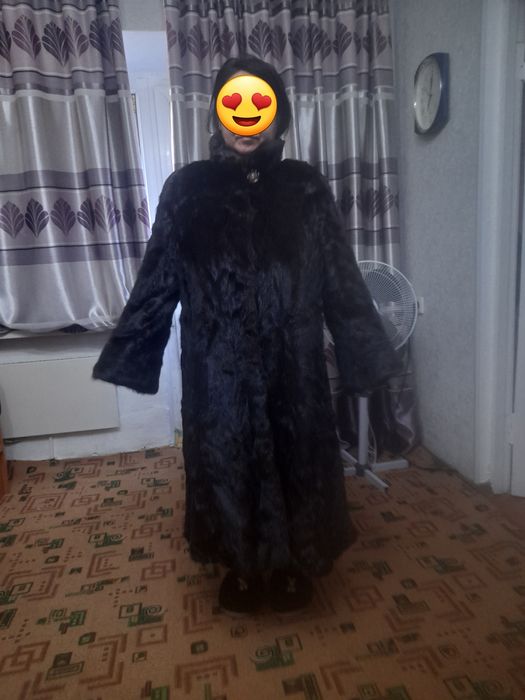 Продаю шубу б.у .