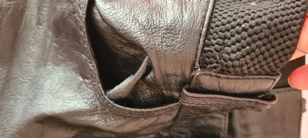 Pantaloni de piele naturala