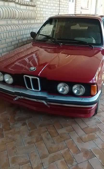 BMW автомобиль;     хорошие состояние