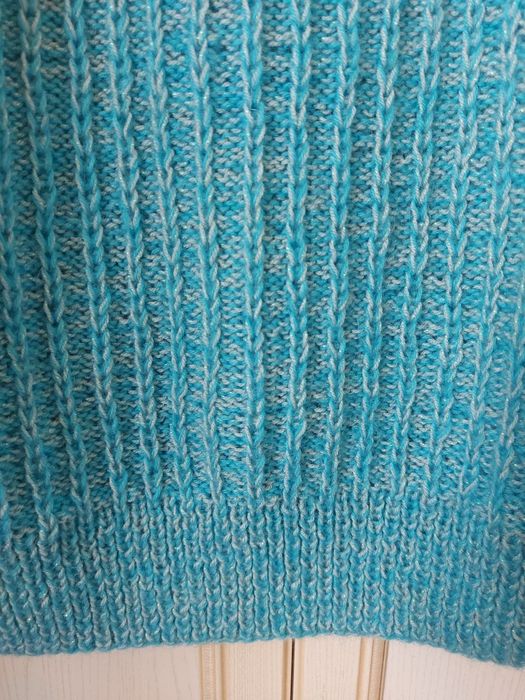 Жилет, безрукавка, кофта связано спицами