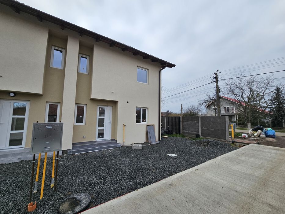 Duplex la cheie, Covaci