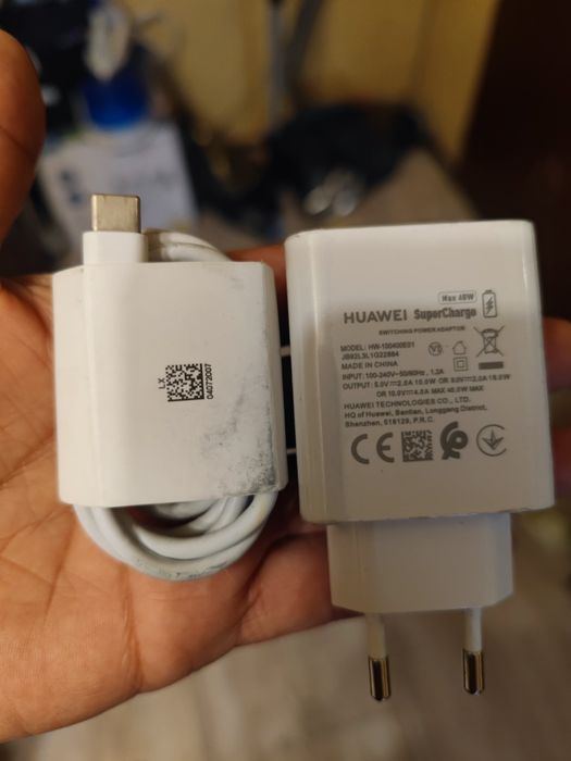 Huawei super charger 40w.