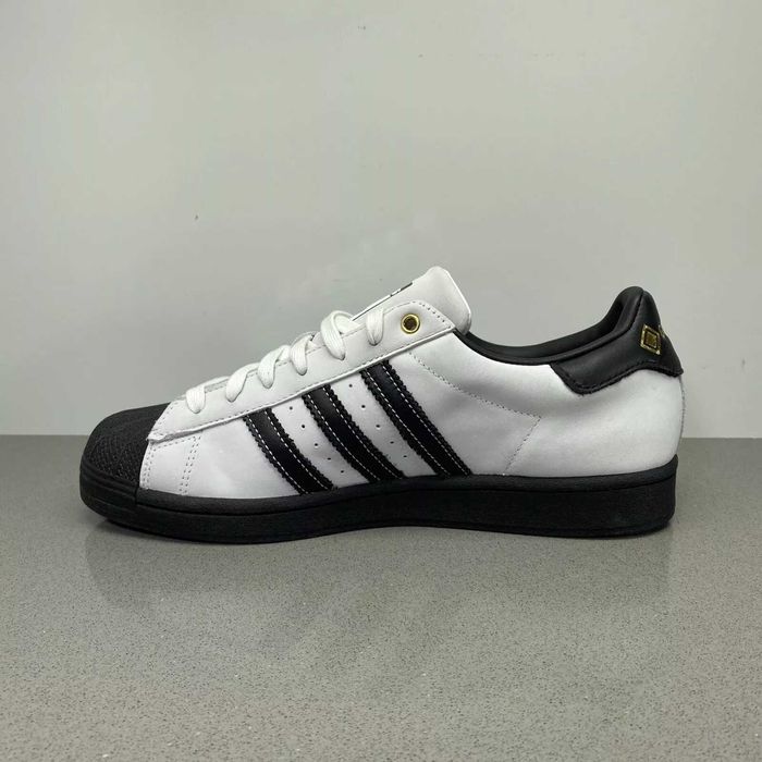 Оригинални  непромукаеми кецове *ADIDAS SUPERSTAR GORE-TEX * EU41 1/3