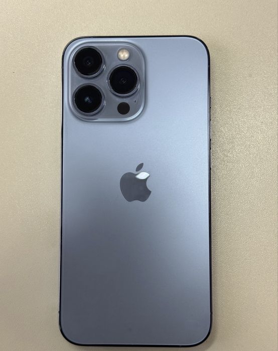 Айфон. 13 про ..