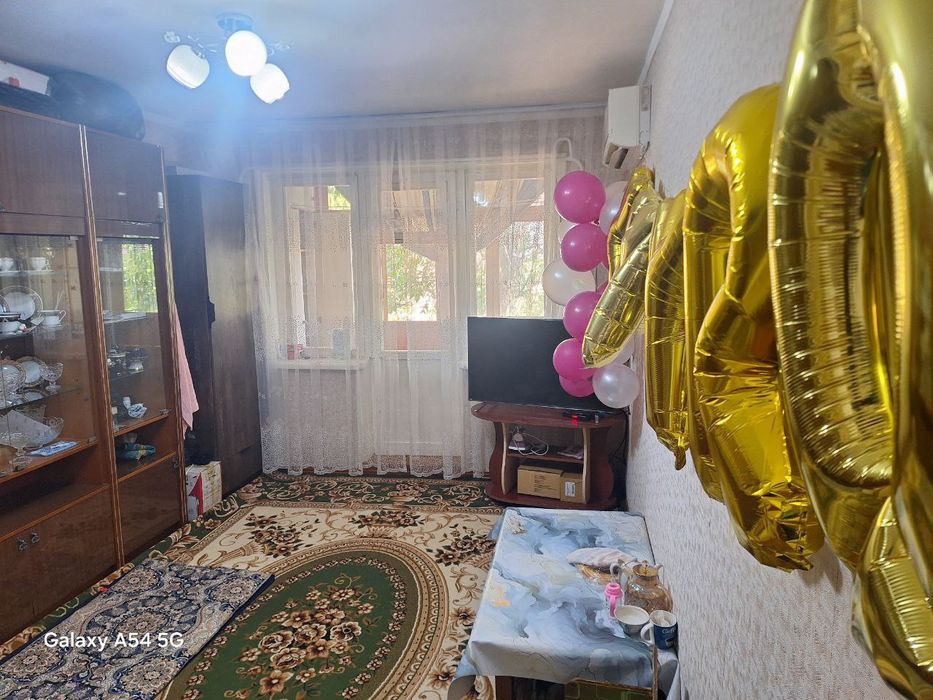 1 xonali kvartira sotiladi