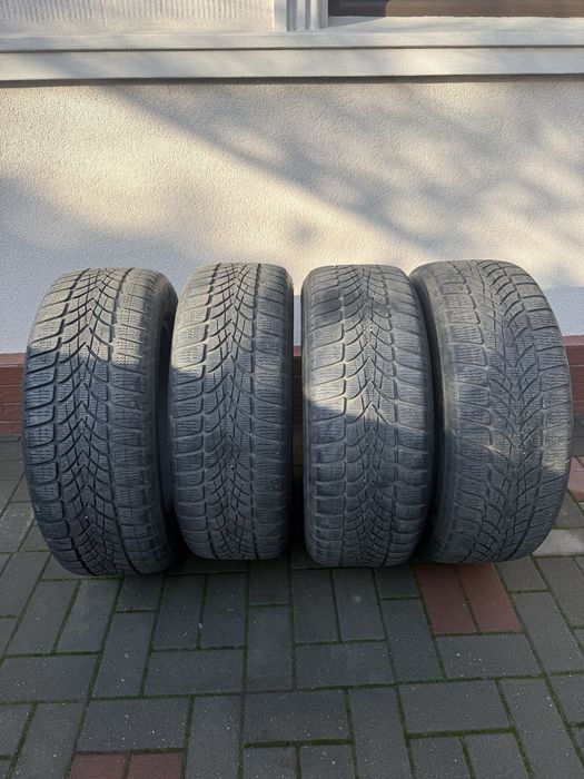 Vand anvelope iarna   Dunlop winter sport 4 d 225/60R16