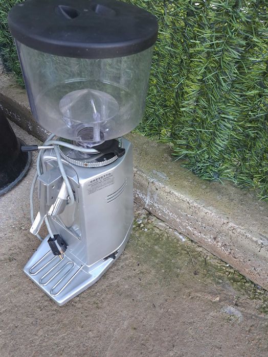 Професионална Кафемелачка Mazer