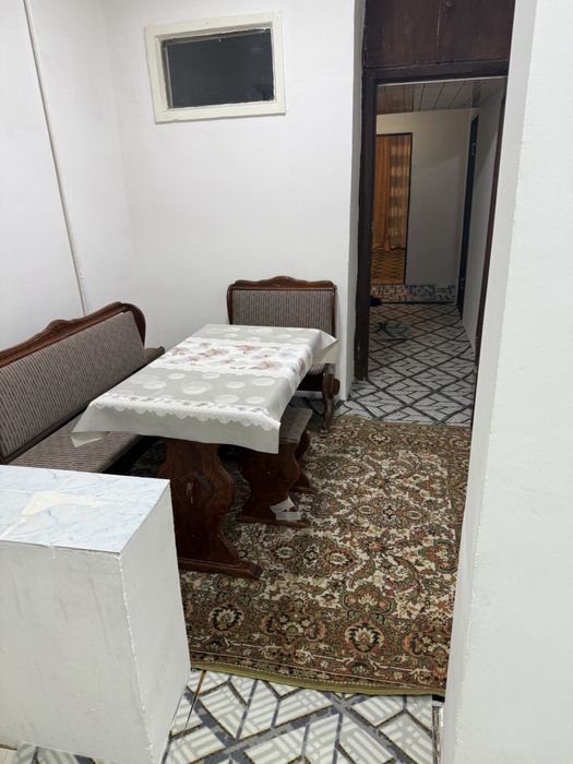 Qoraqamishda ijaraga uy beriladi 2 xonali 1 etaj maklersiz