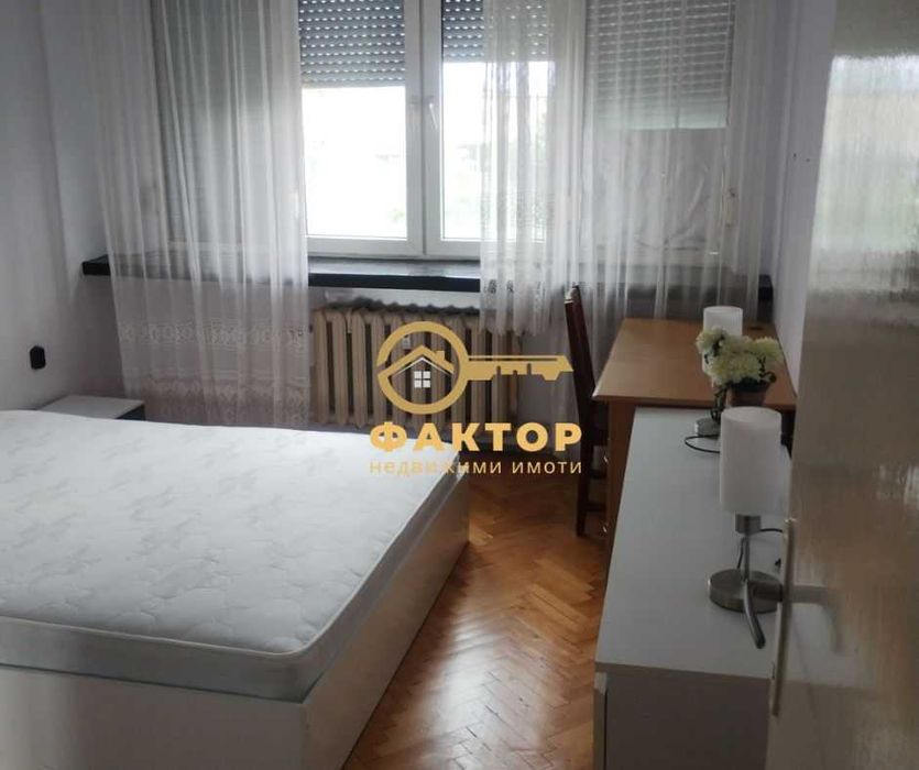 Продава се Тристаен апартамент в Пловдив, Център - 85 кв.м за 1530 €/кв.м - Снимка #4