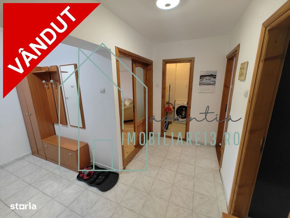 De vanzare apartament 3 camere cu garaj, zona pietii, Sebes, Alba 75mp