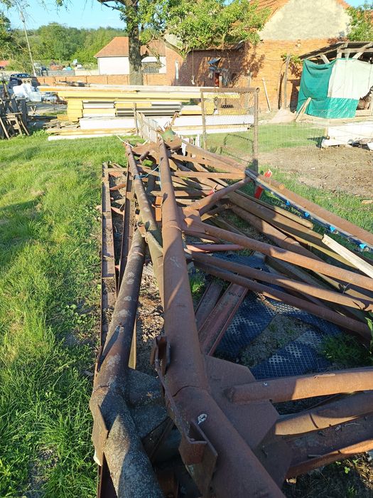 Vând 5 ferme metalice