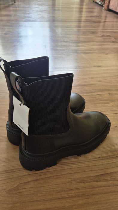 Боти Mango чисто нови