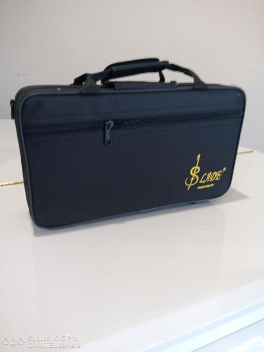 Кларинет червен Бемол