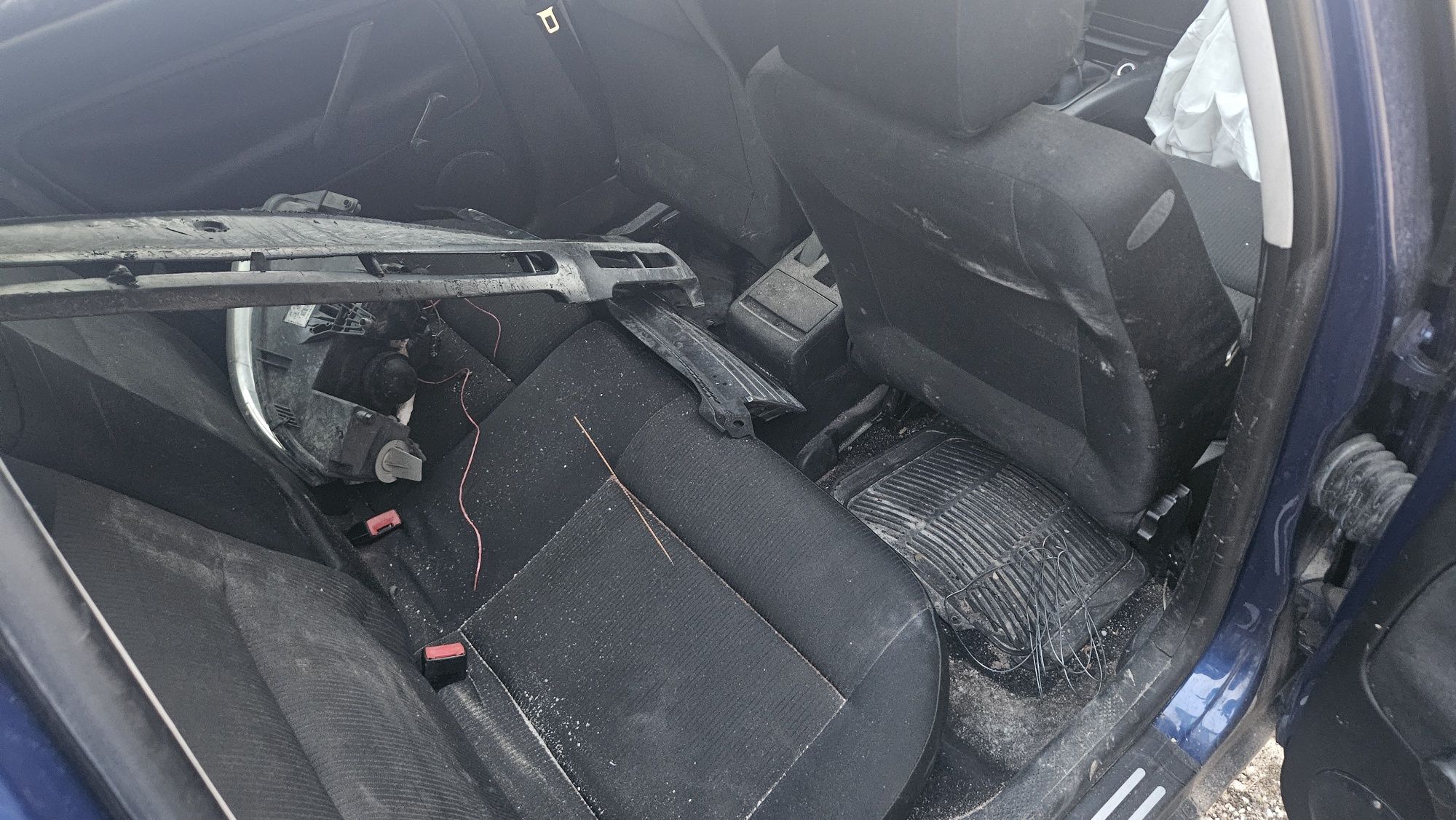VW PASSAT ...1.9 TDI На части