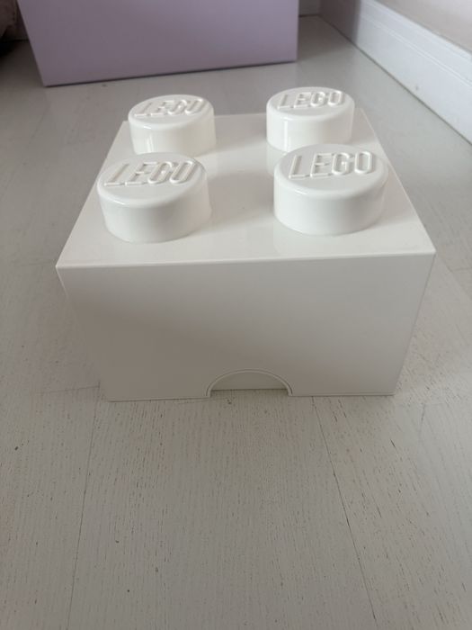 Vand cutii lego,albe