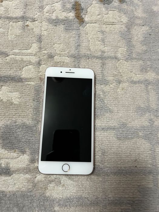 Продам айфон 7 plus