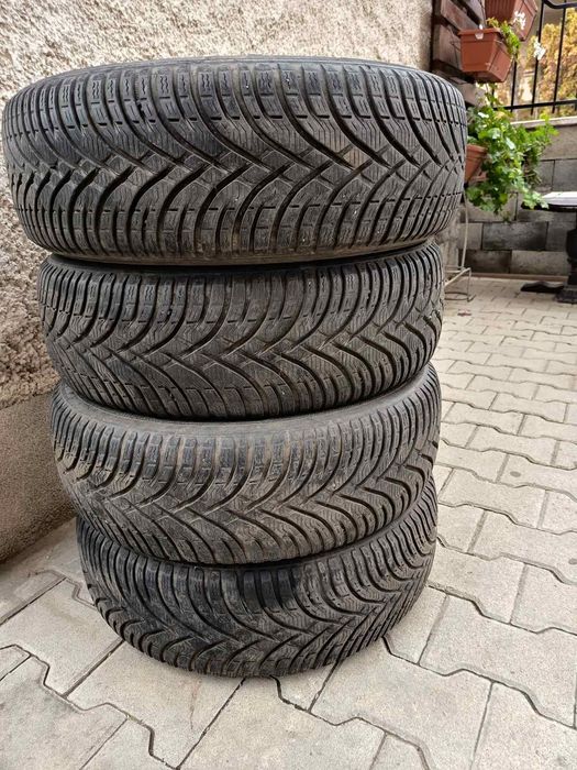 Продавам зимни гуми