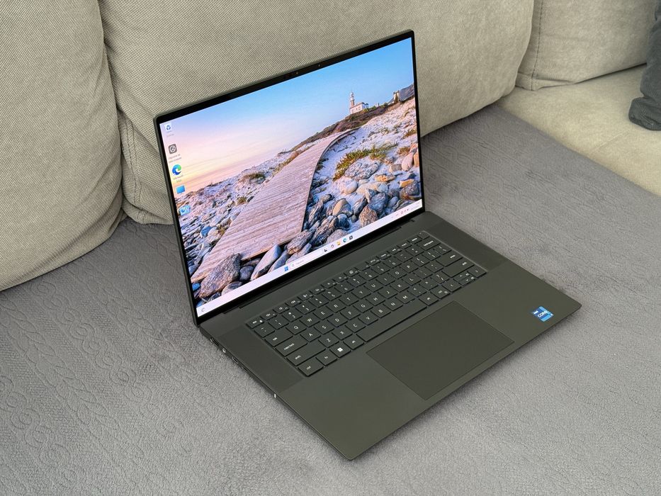 16'UHD+ OLED Touch/i7-13800H/ Dell Precison 5680/RTX A1000 6GB/32GB