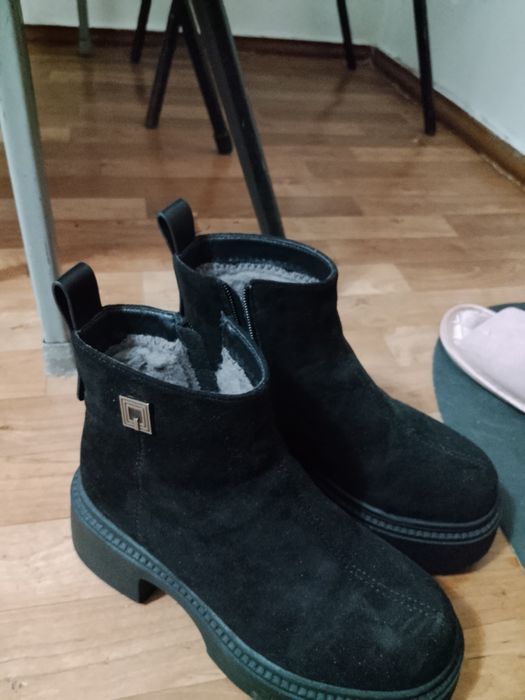 Продам обувь 36-37 размер