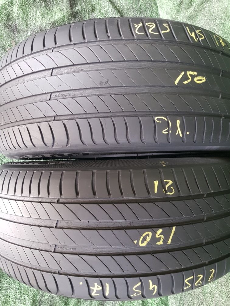 Anvelope 2x225 45 17 michelin dot 21 mm 4.7
