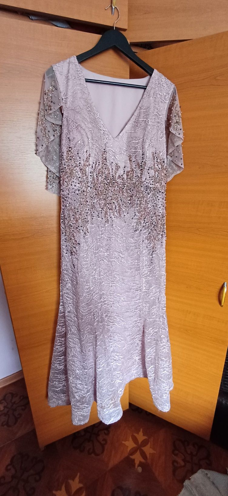 Vând rochie seară
