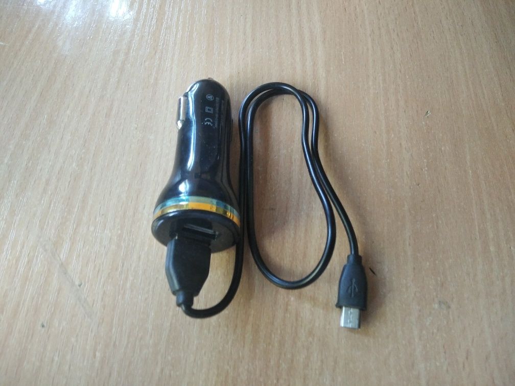 Для автомобилей,USB переходник с прикурителя авто.