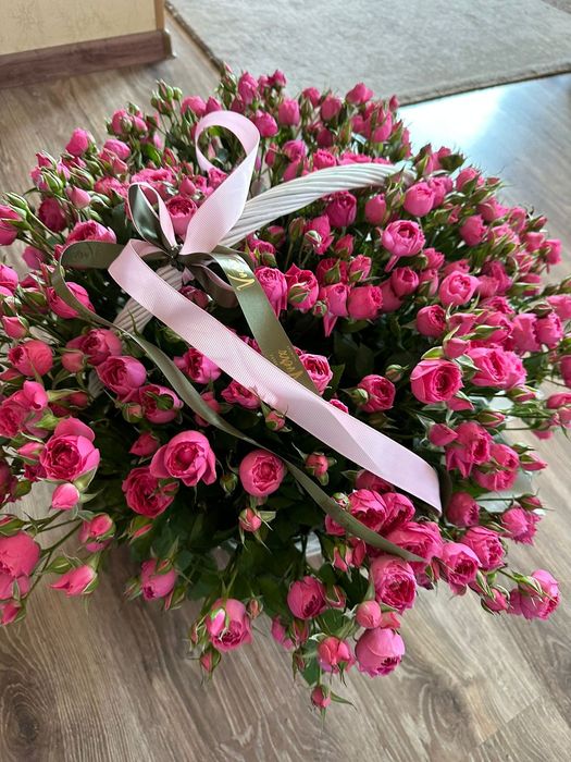 Букет огромных свежих роз