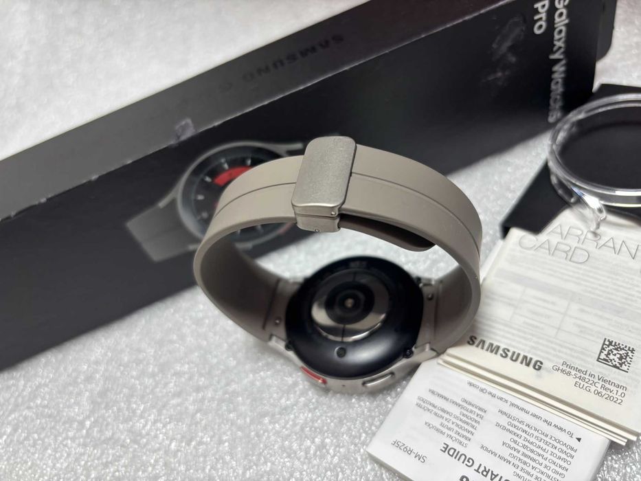 КАТО НОВ! Смарт часовник Samsung Galaxy Watch5 Pro 45mm Gray Titanium