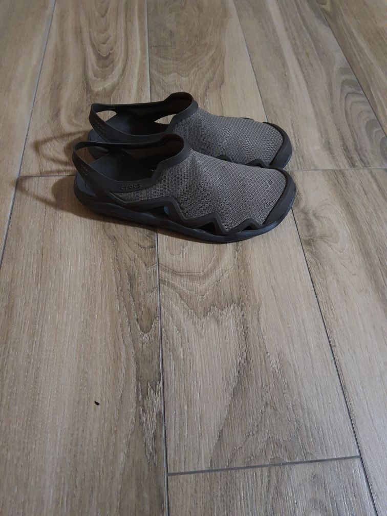 sandale/papuci Crocs M11/45