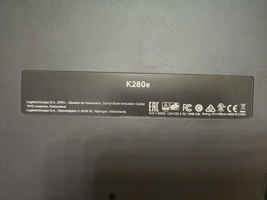 Продам бесшумную клавиатуру Logitech k280e