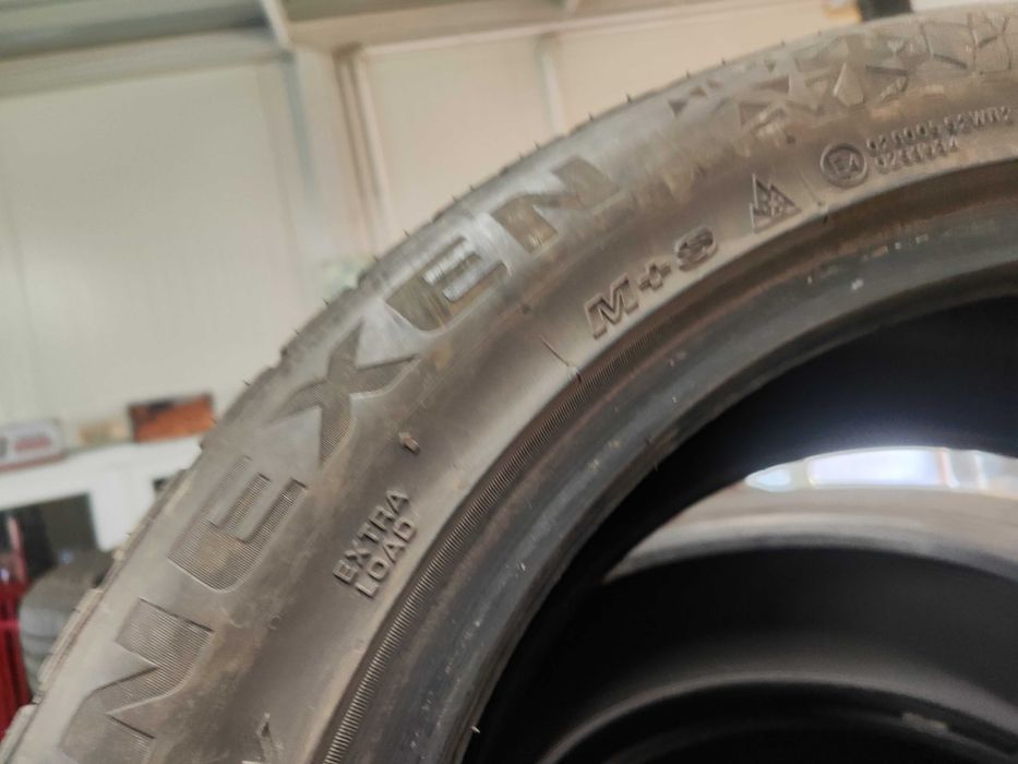 2бр.зимни гуми 215/55/17 Nexen
