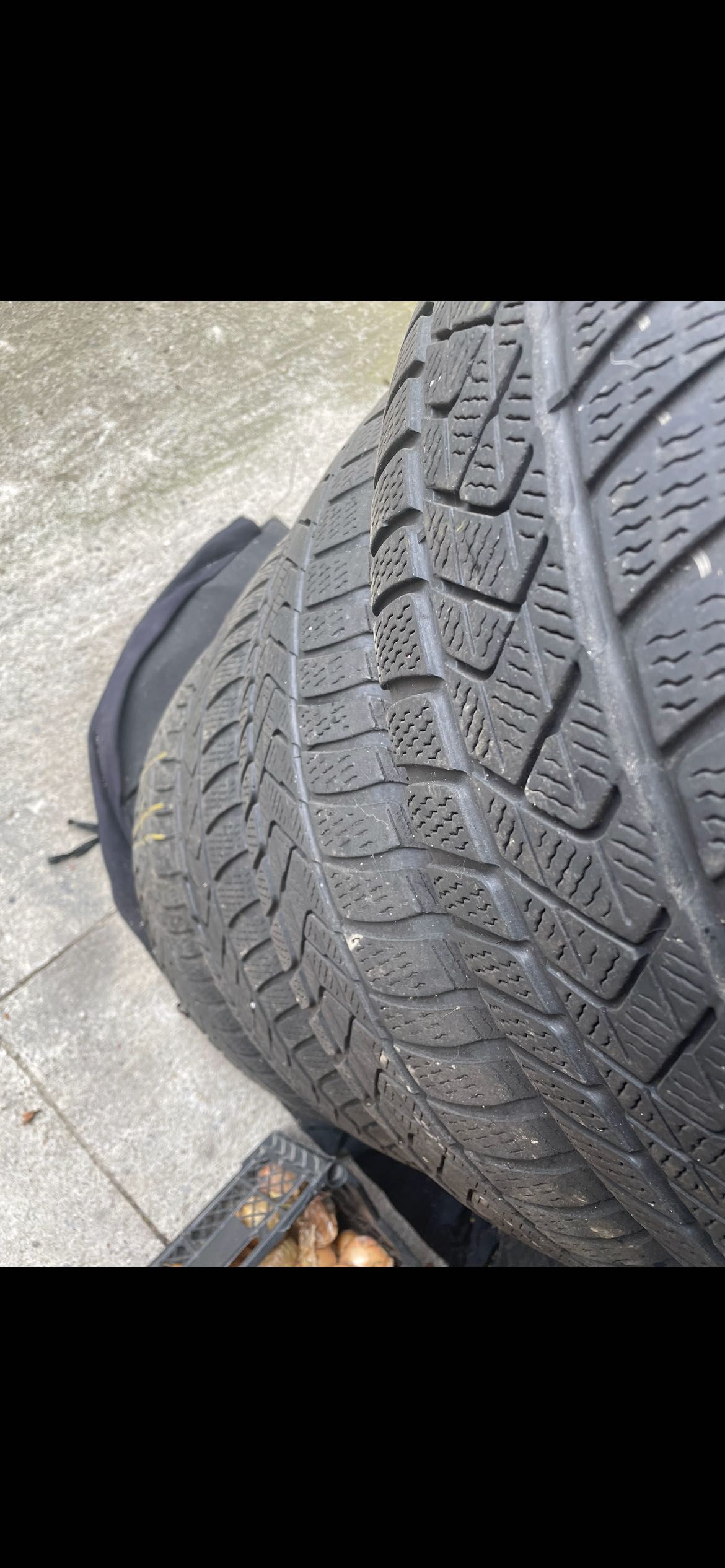 4x Anvelope iarnă Pirelli SottoZero3
225/60R18 104H M+S RunFlat DOT18