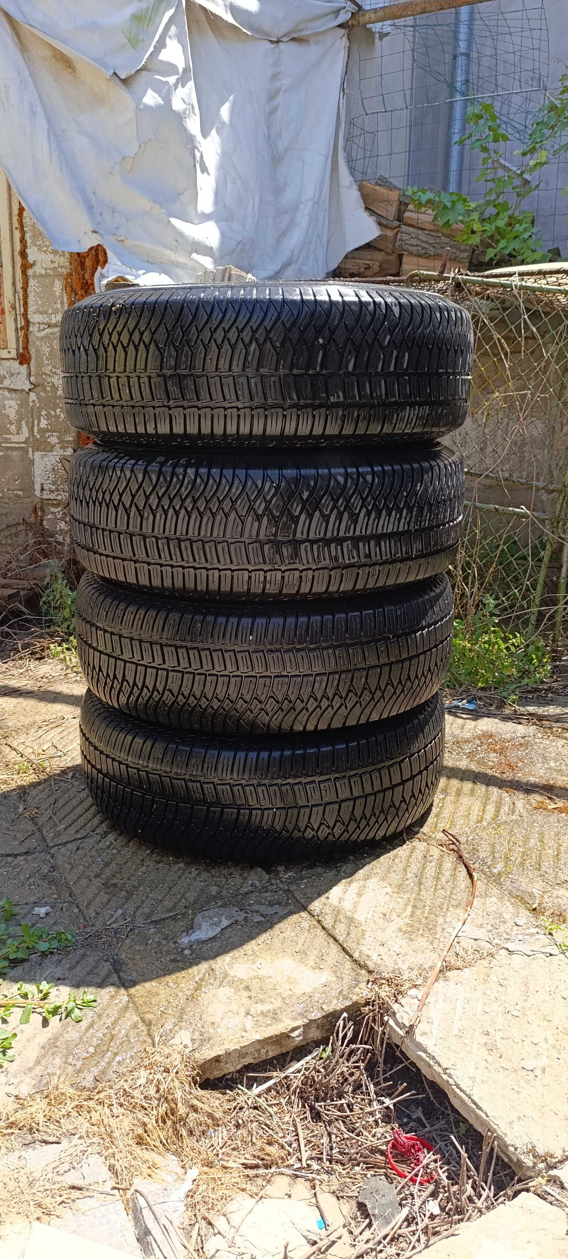 Всесезонни гуми в отлично състояние! Kleber Citilander 245/70 R16