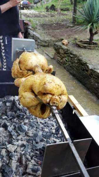 Скара/барбекю на дървени въглища+грил за 2 пилета и ПОДАРЪК масичка!