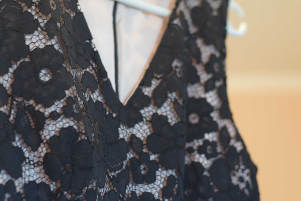 Rochie de ocazie din dantela Maison 123