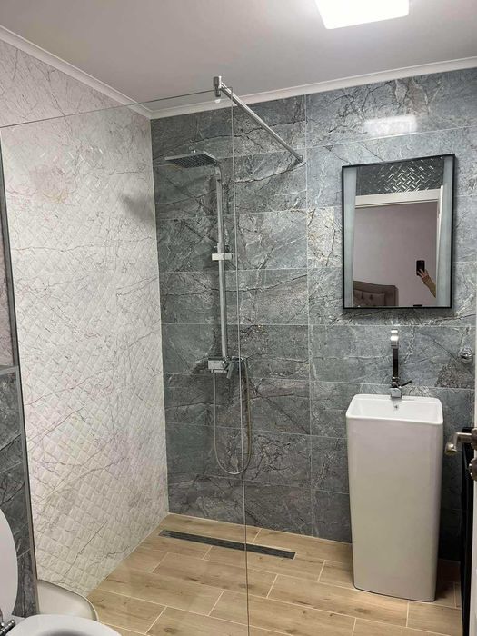 Дава се под наем Тристаен апартамент в Бургас, Сарафово - 120 кв.м за 1250 € - Снимка #2