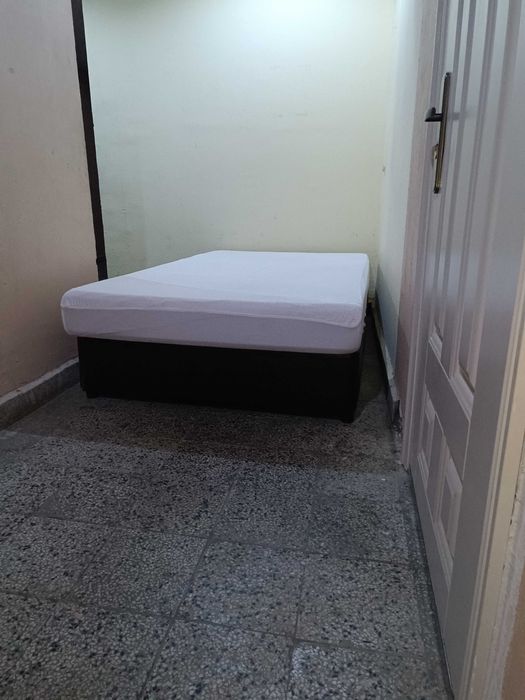 френска спалня и матрак двулицев