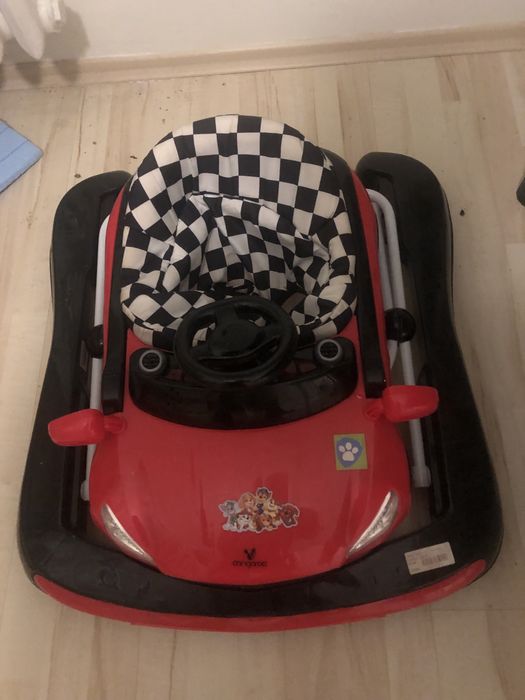 Проходилка кола  за прохождане.